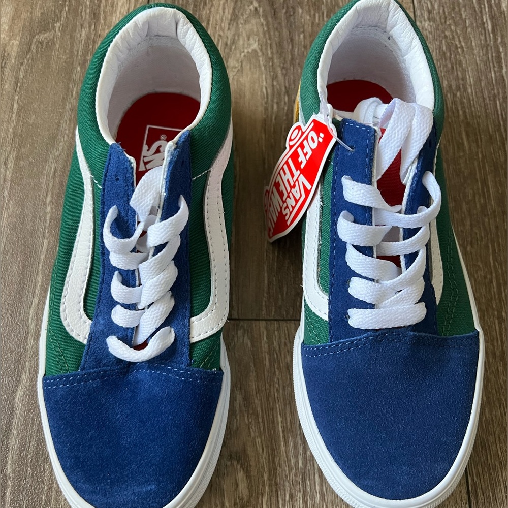 Old School VANS Yacht Club Sneakers